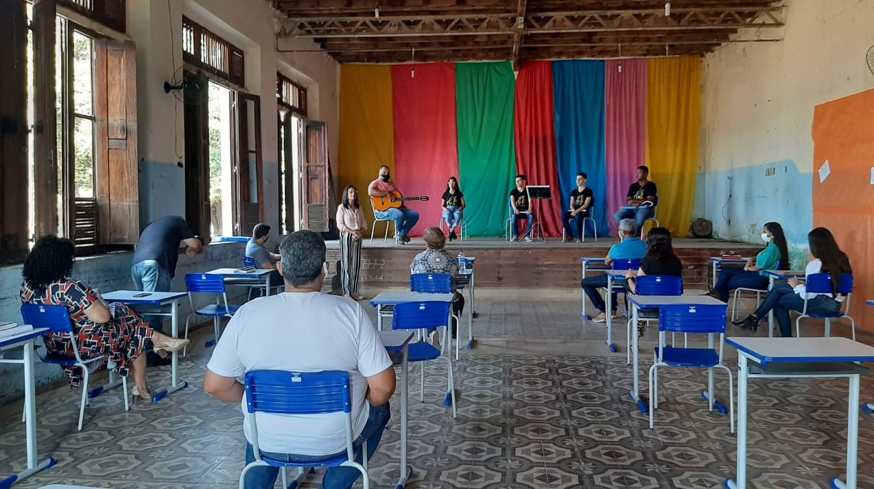 Centro Educacional De Buritizeiro recebe visita do IEPHA